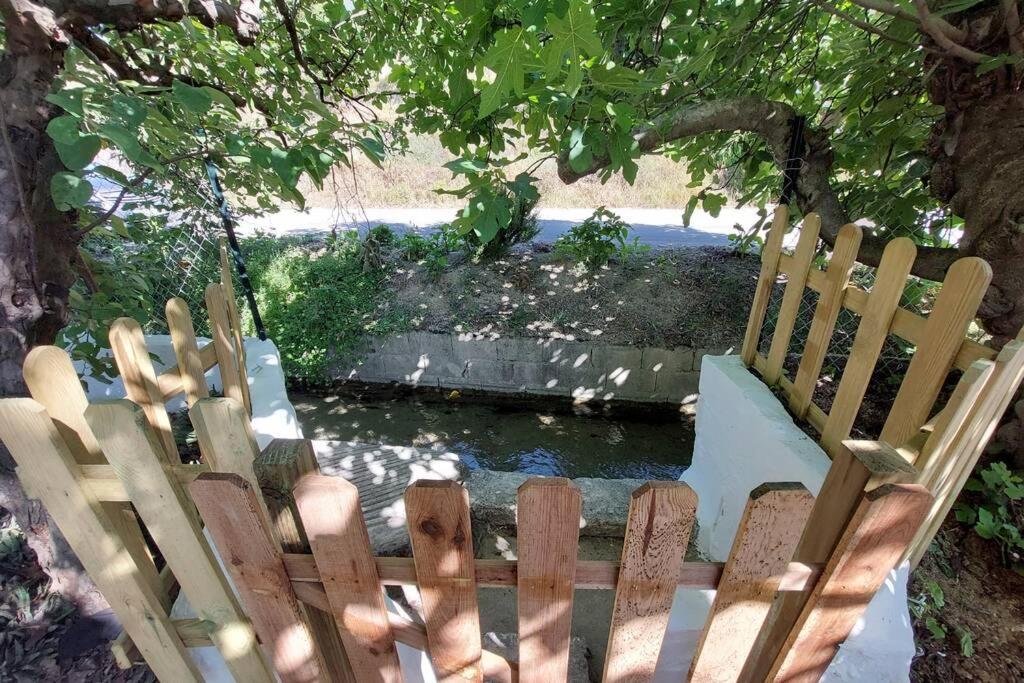 La Huerta Del Castillo Con Su Caz De Agua - Enjoy Life & Relax Castillo de Locubín Екстериор снимка